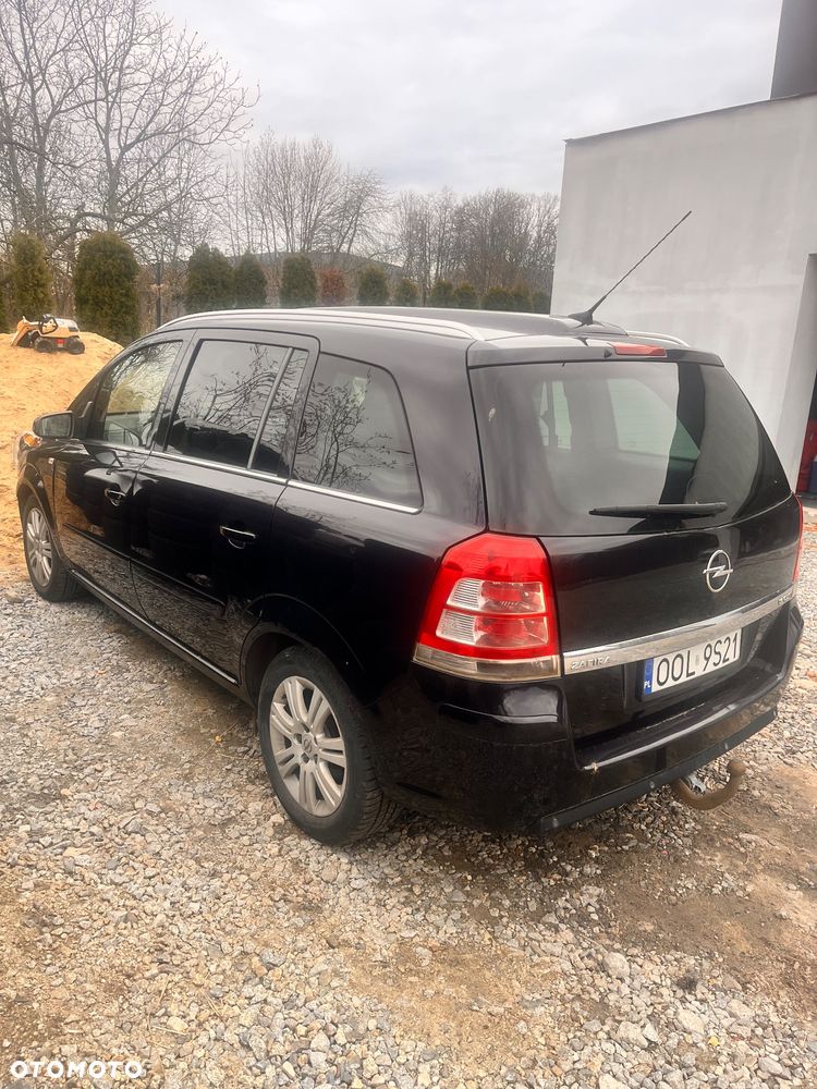 Opel Zafira 1.9 CDTI Cosmo - 3