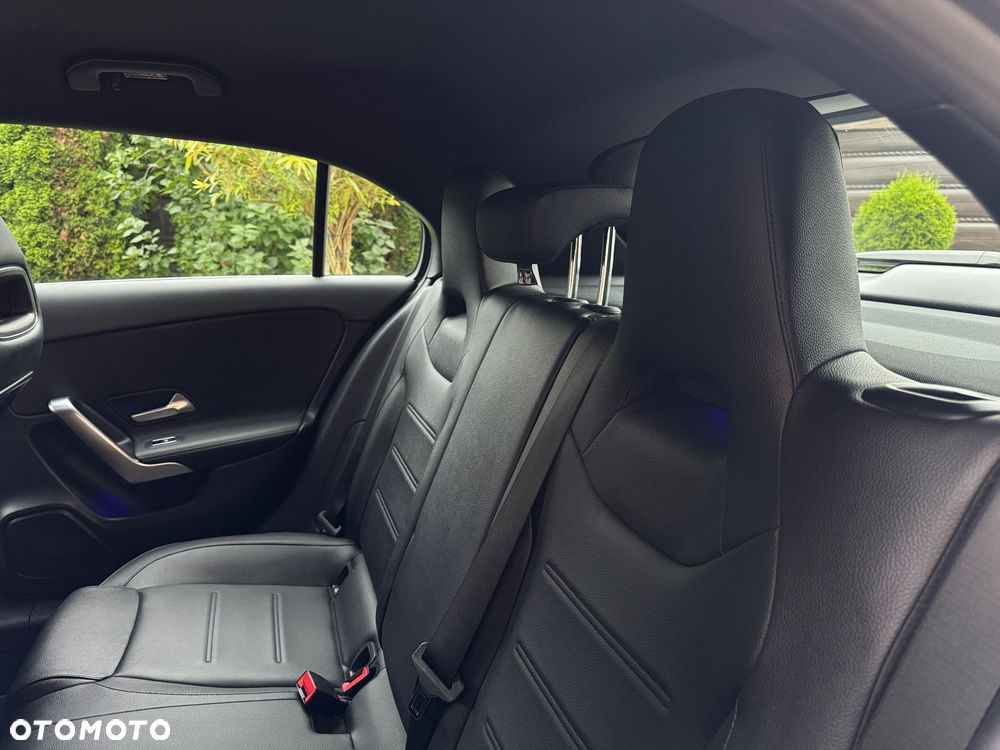 Mercedes-Benz Klasa A 180 d Style 7G-DCT - 13