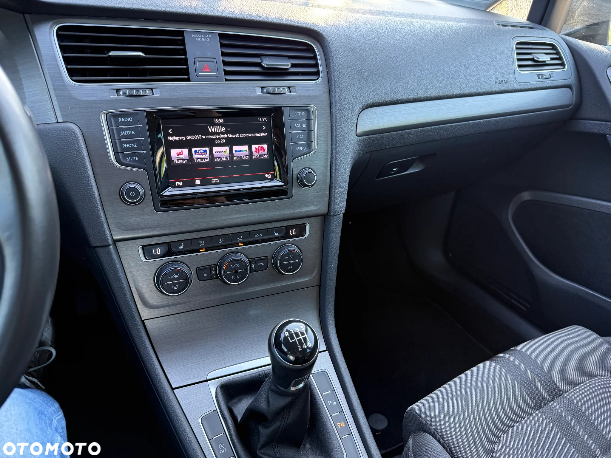 Volkswagen Golf - 19