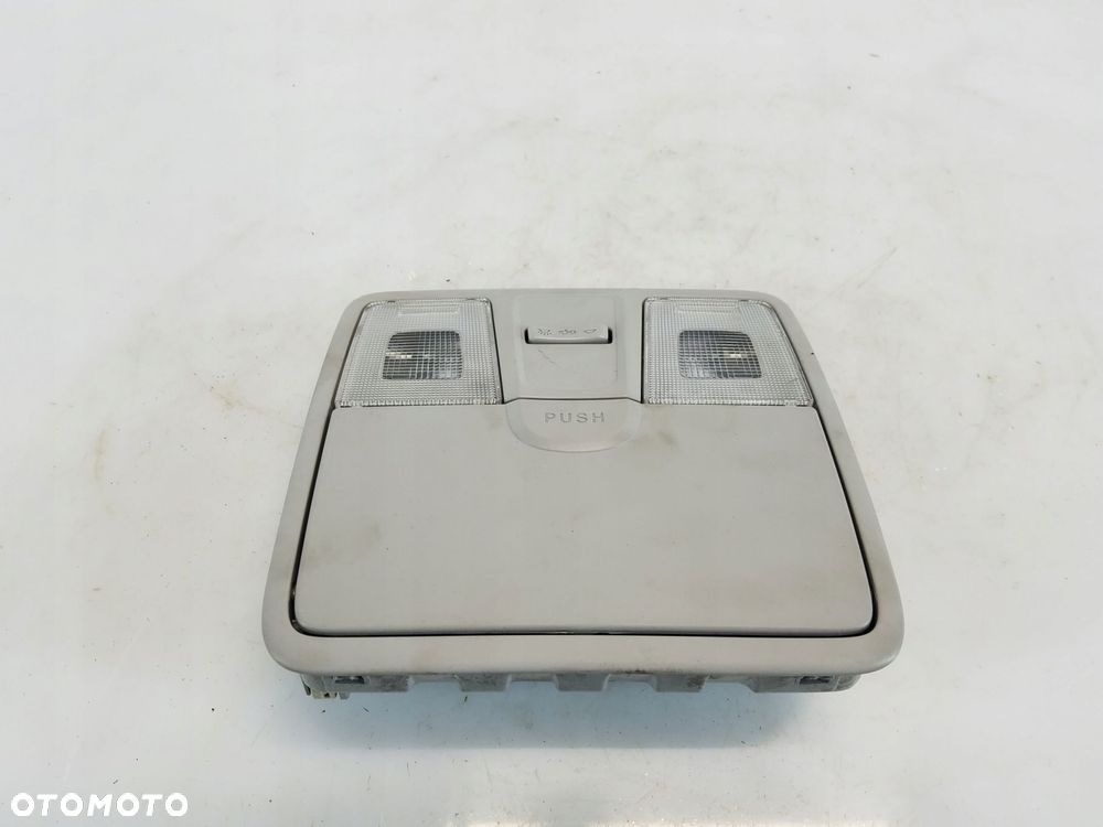 lampka podsufitki hyundai i30 ii kombi - 1