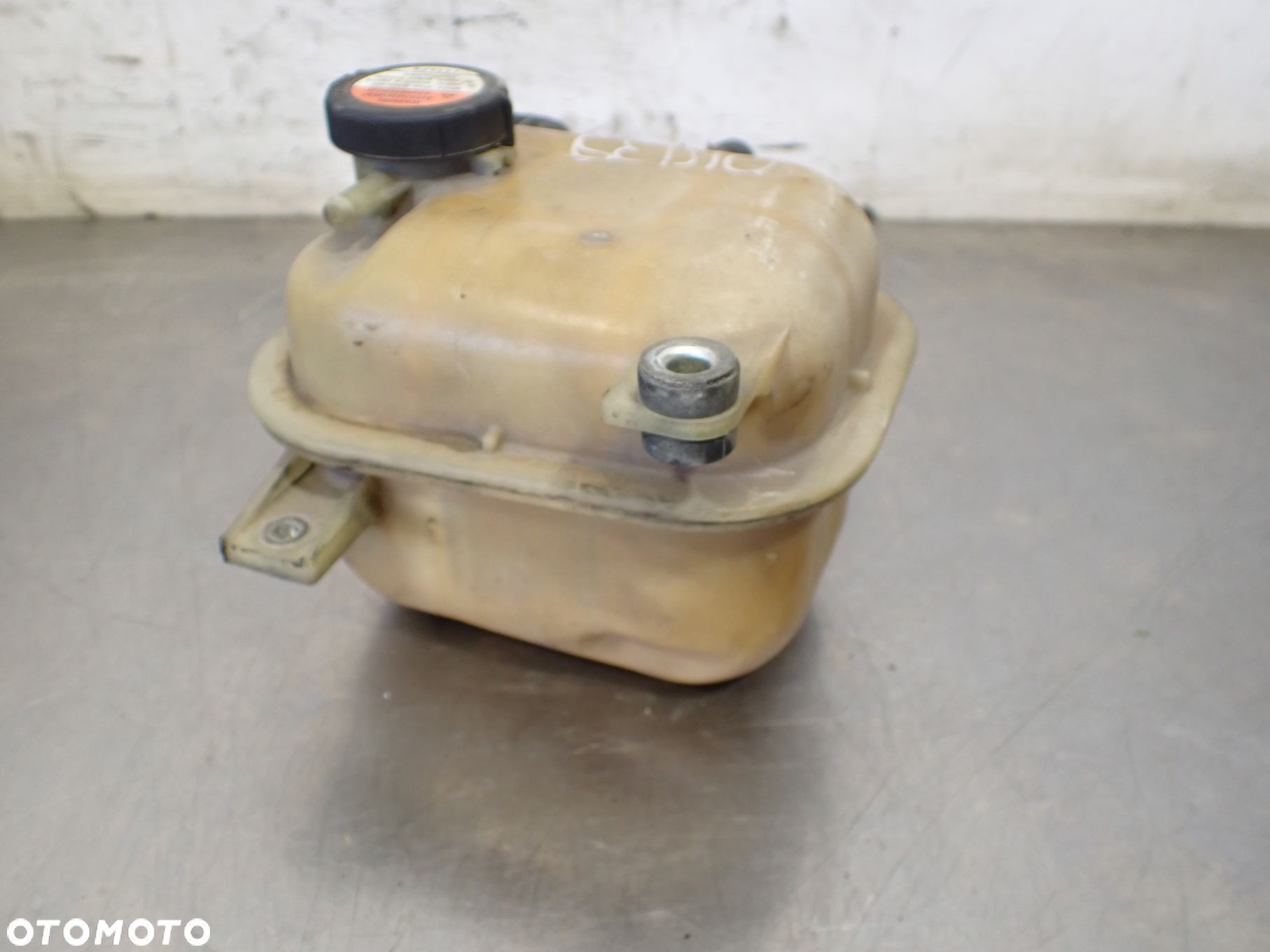 ZBIORNICZEK WYRÓWNAWCZY FIAT SEDICI 1.9 - 1
