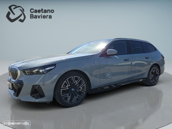 BMW i5 Touring eDrive40