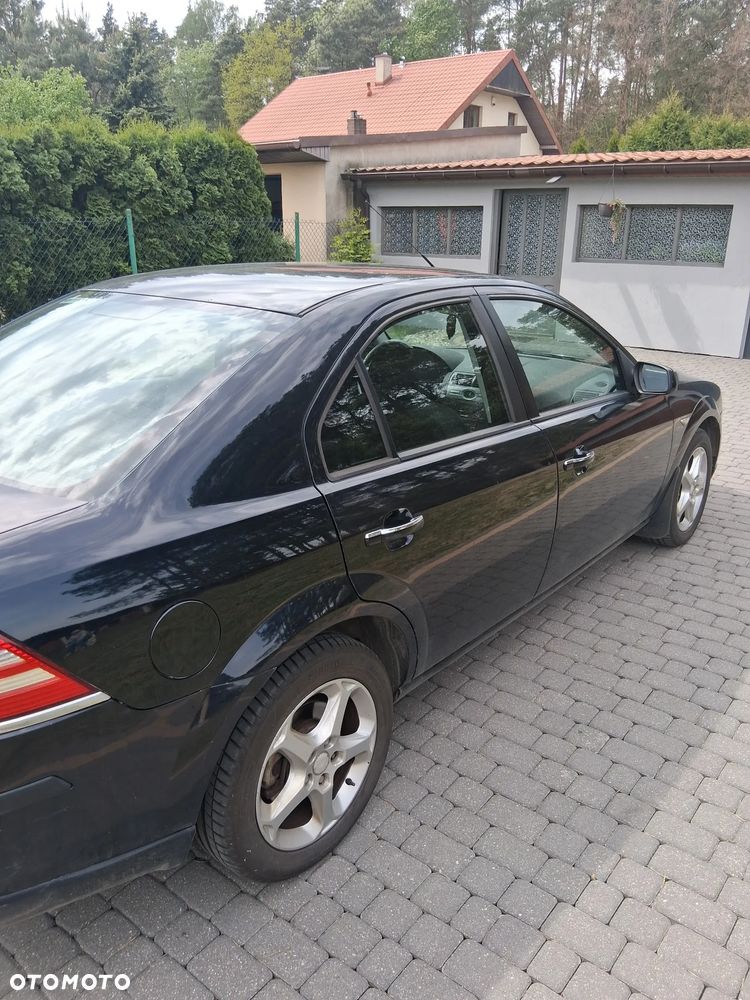 Ford Mondeo - 8