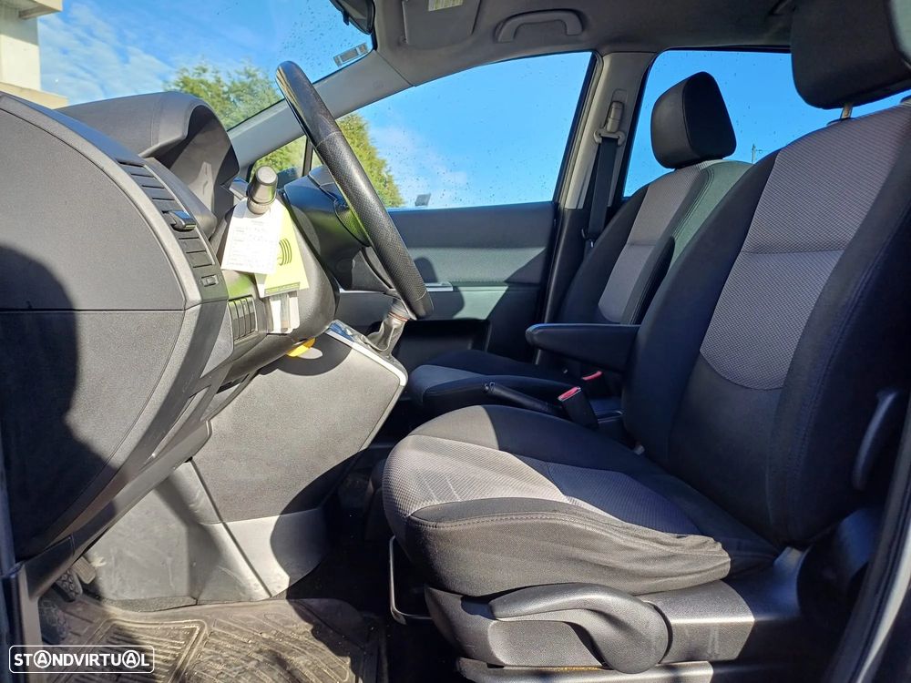 Mazda 5 MZR-CD 2.0 Sport - 6