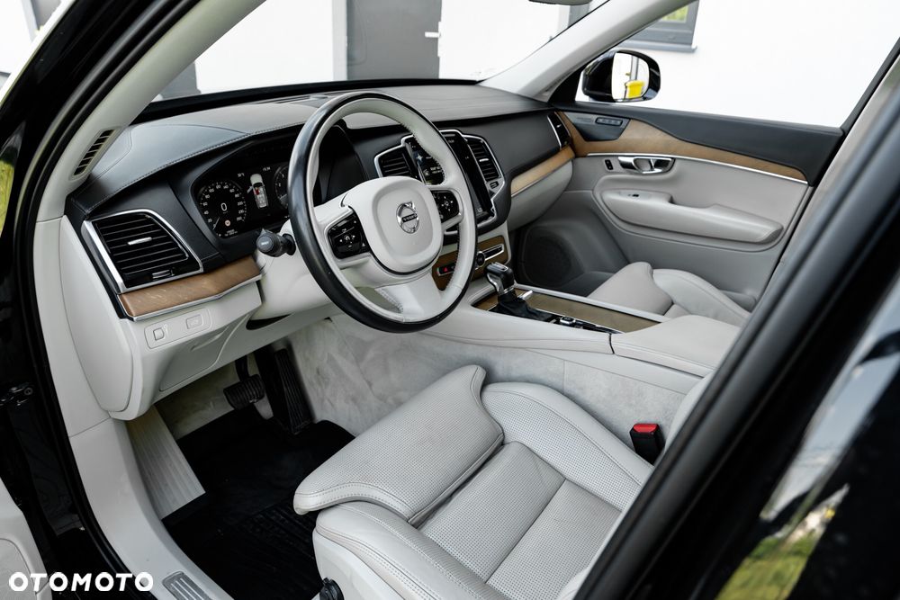 Volvo XC 90 T6 AWD Geartronic Inscription - 17