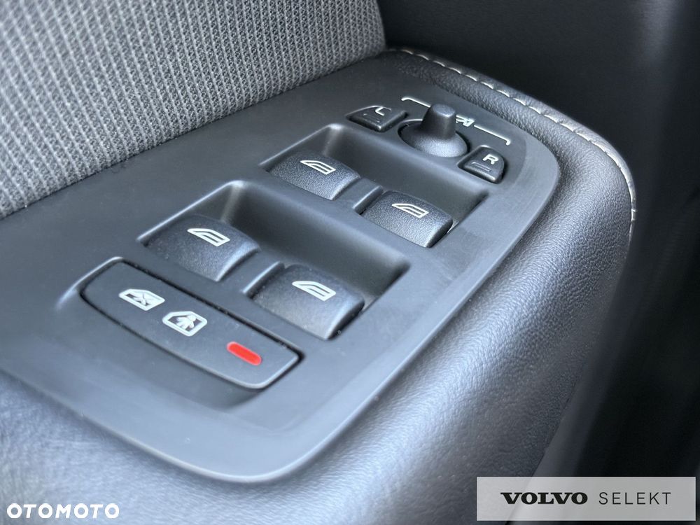 Volvo XC 60 - 35