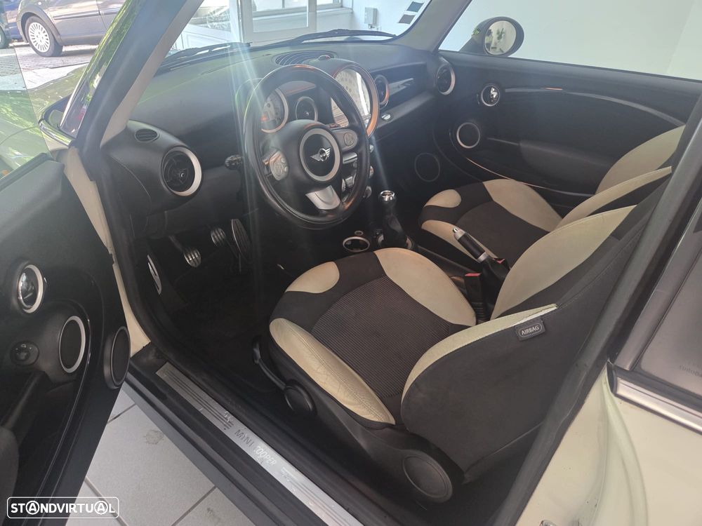 MINI 3 Portas Cooper D - 8