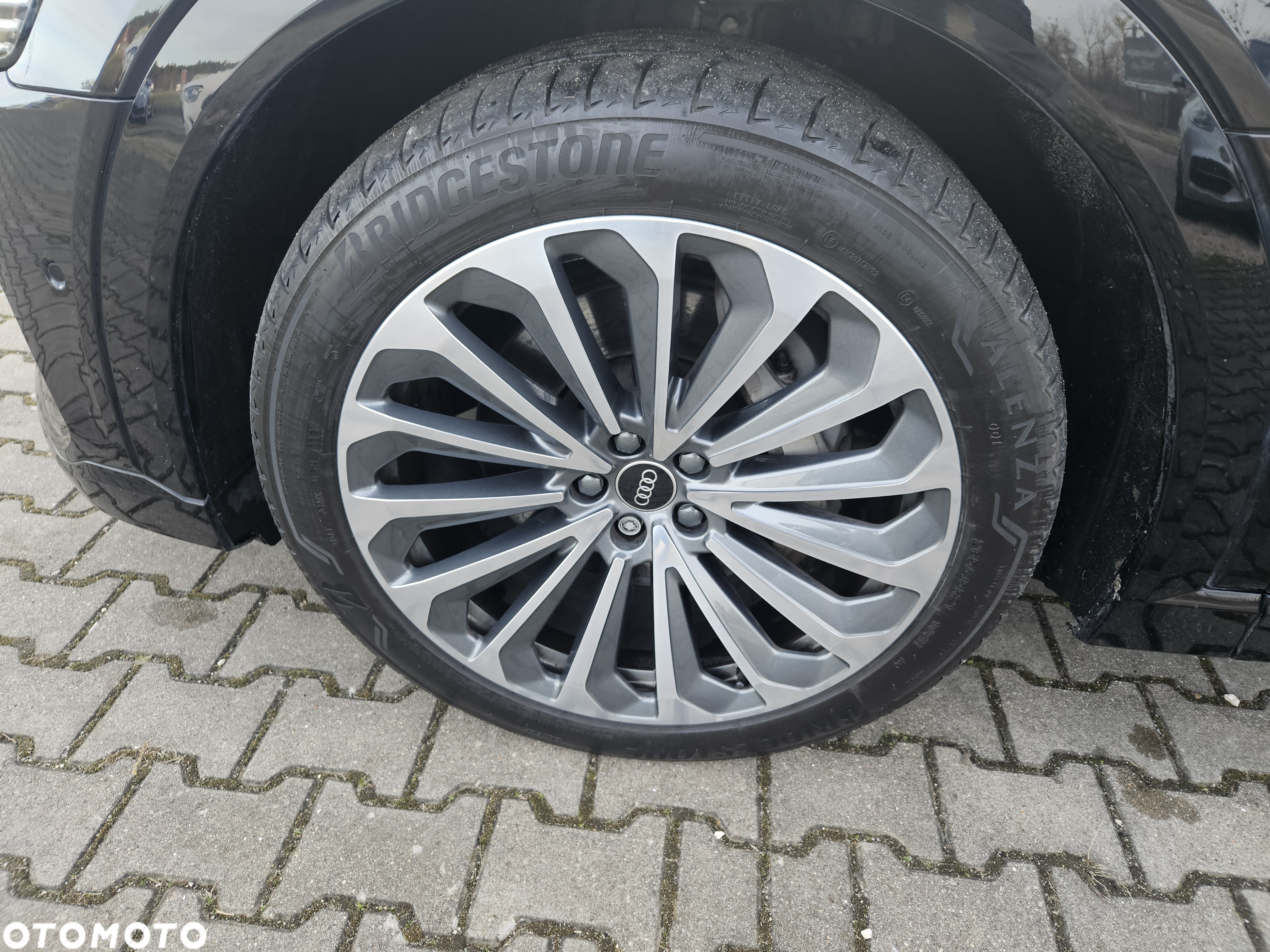 Audi e-tron 50 quattro S line - 11