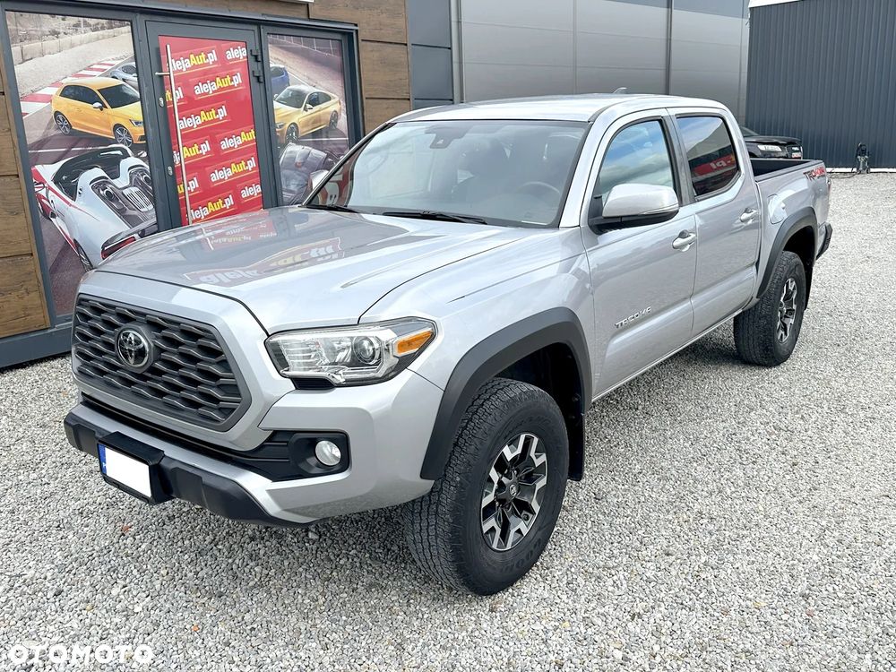 Toyota Tacoma - 3
