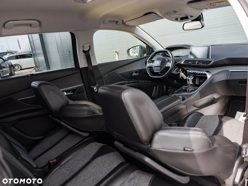 Peugeot 5008 BlueHDi 120 Allure - 19