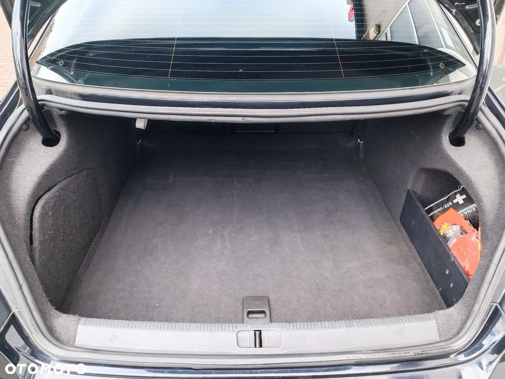 Volkswagen Passat CC 3.6 V6 4Motion DSG - 28