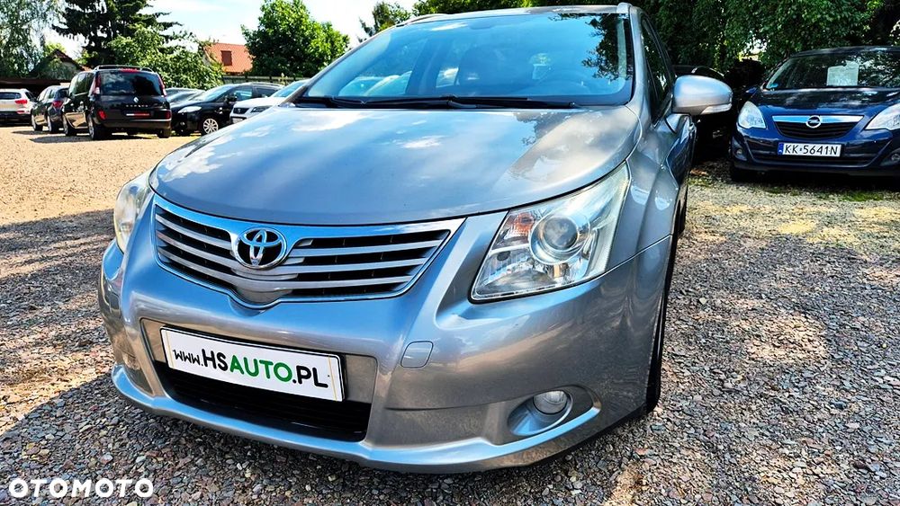Toyota Avensis - 30