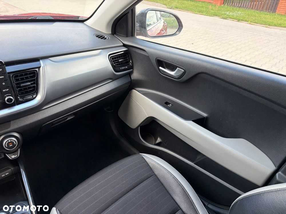 Kia Stonic 1.0 T-GDI 120 Platinum Edition - 13