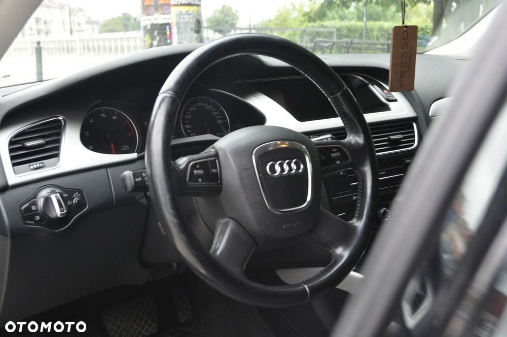 Audi A4 Avant - 6