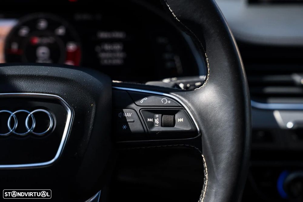 Audi SQ7 4.0 TDI V8 quattro Tiptronic 7L — fotografia 45