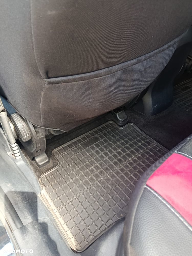 Kia Sportage 2.0 CRDI L 2WD - 18