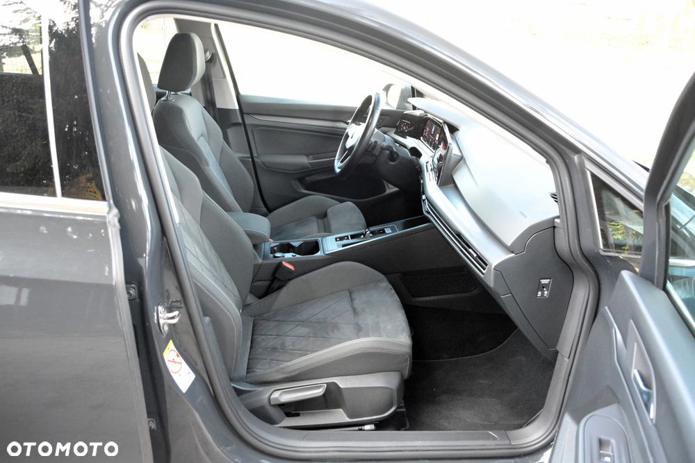 Volkswagen Golf 1.5 eTSI EVO Style DSG - 15