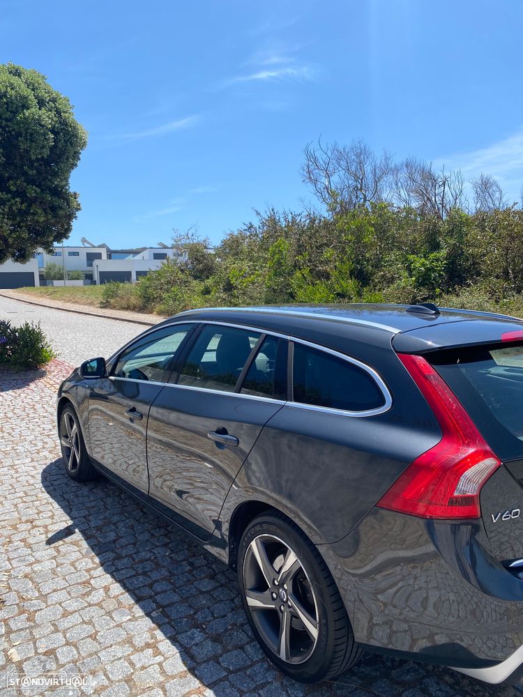 Volvo V60 D6 Twin Engine Geartronic RDesign - 10