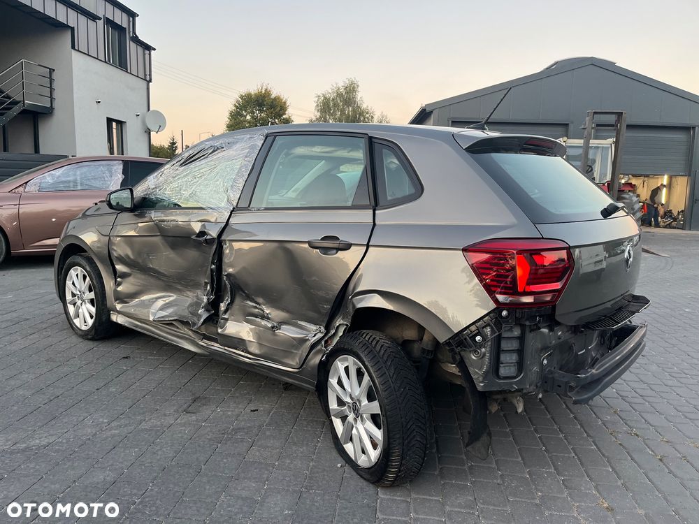 Volkswagen Polo - 6