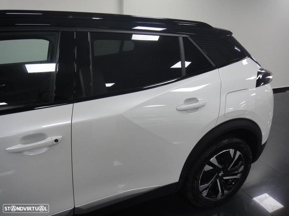 Peugeot 2008 PureTech 130 EAT8 GT - 9