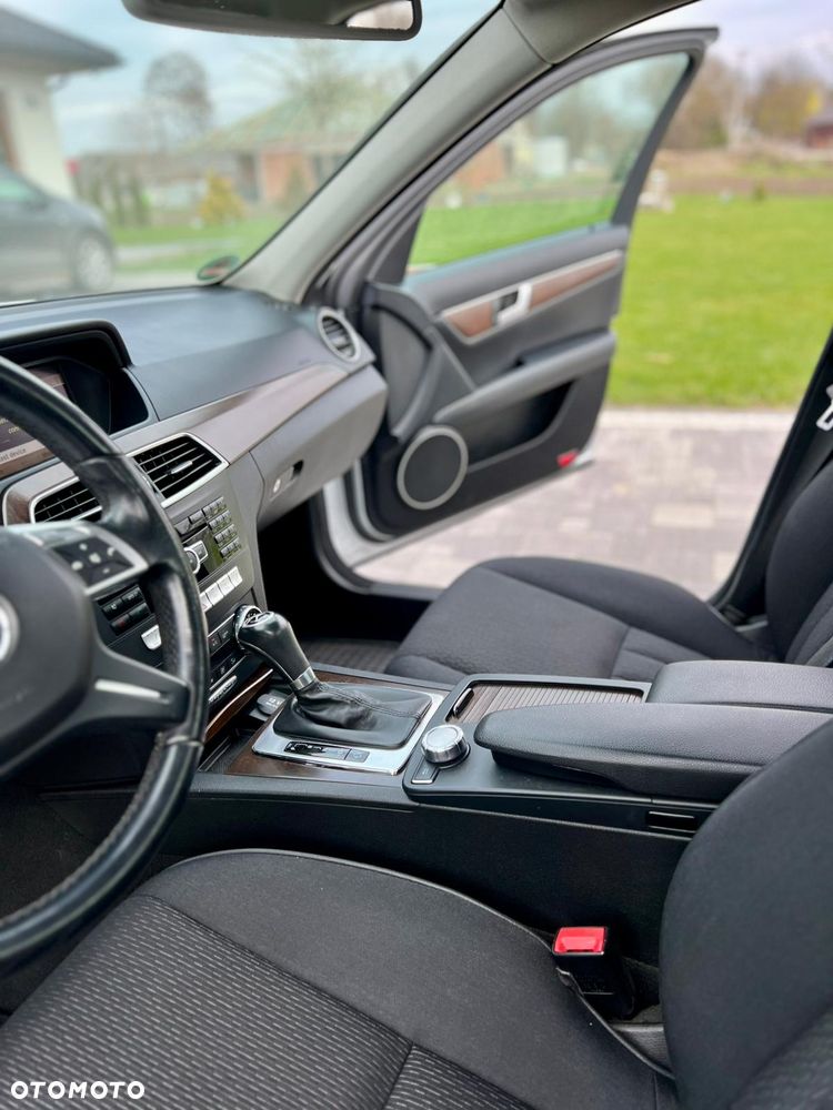 Mercedes-Benz Klasa C - 36