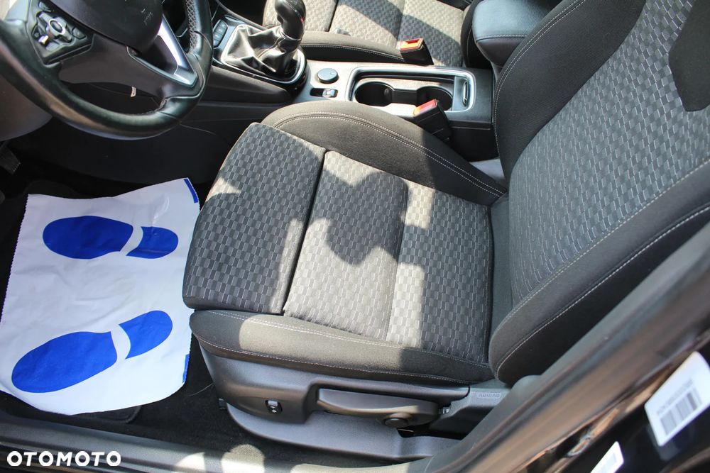 Opel Astra - 11