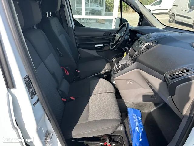 Ford TRANSIT CONNECT 3 LUG. - 15