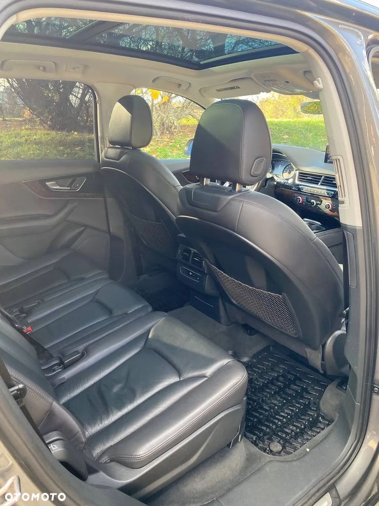 Audi Q7 - 8