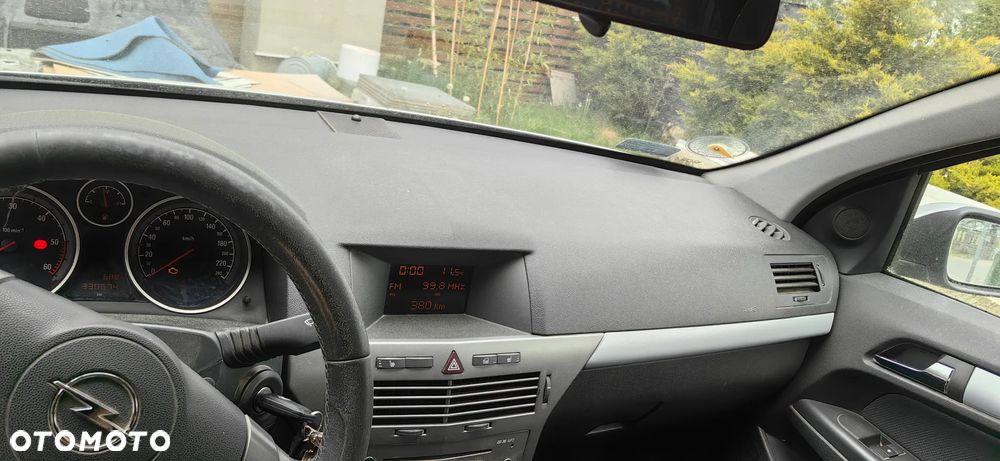 Opel Astra 1.3 CDTI - 9