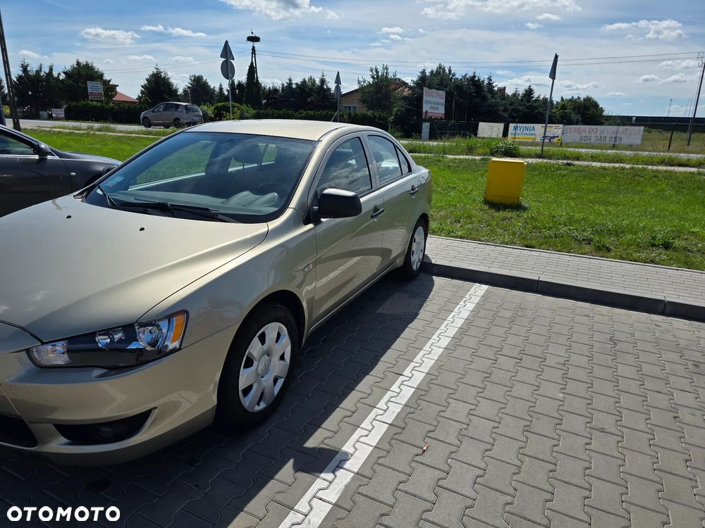Mitsubishi Lancer 1.8 Inform - 3