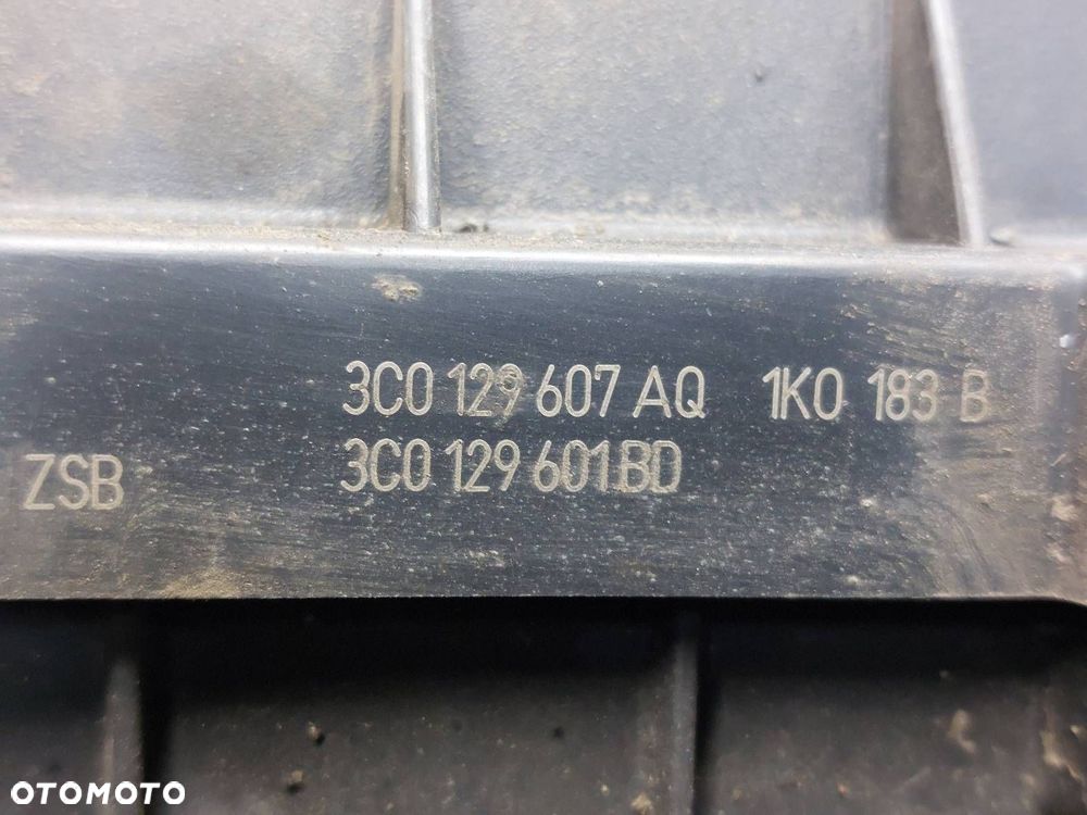 OBUDOWA FILTRA POWIETRZA PRZEPŁYWOMIERZ RURA DOLOT OCTAVIA II 2.0 TDI - 3