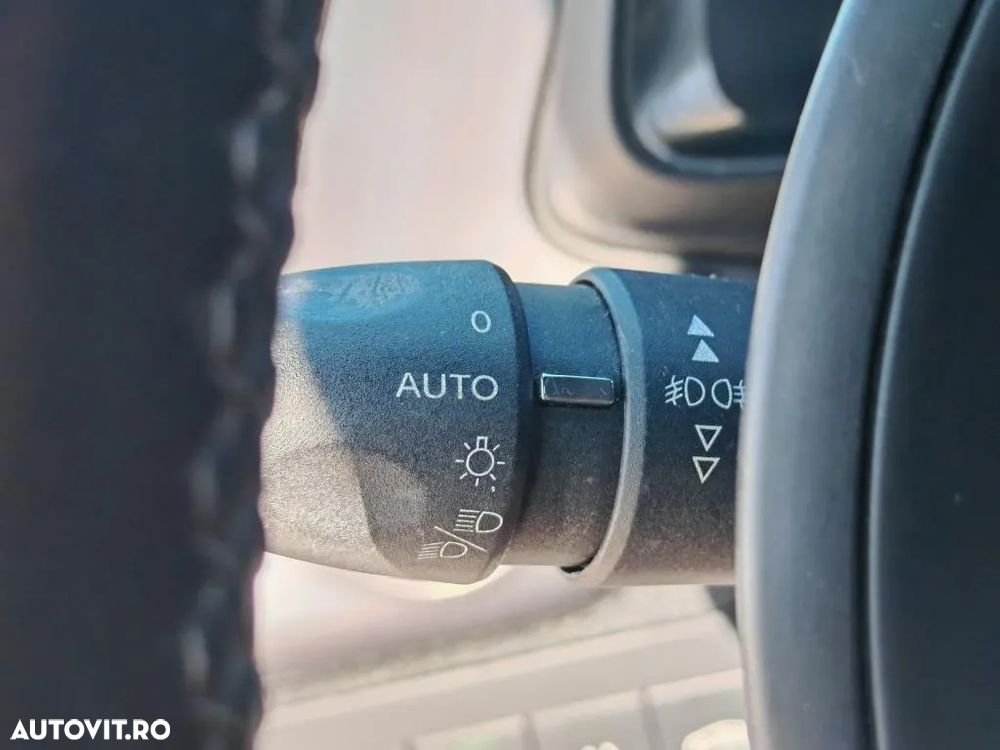 Citroën DS5 Hybrid4 EGS6 SportChic - 21