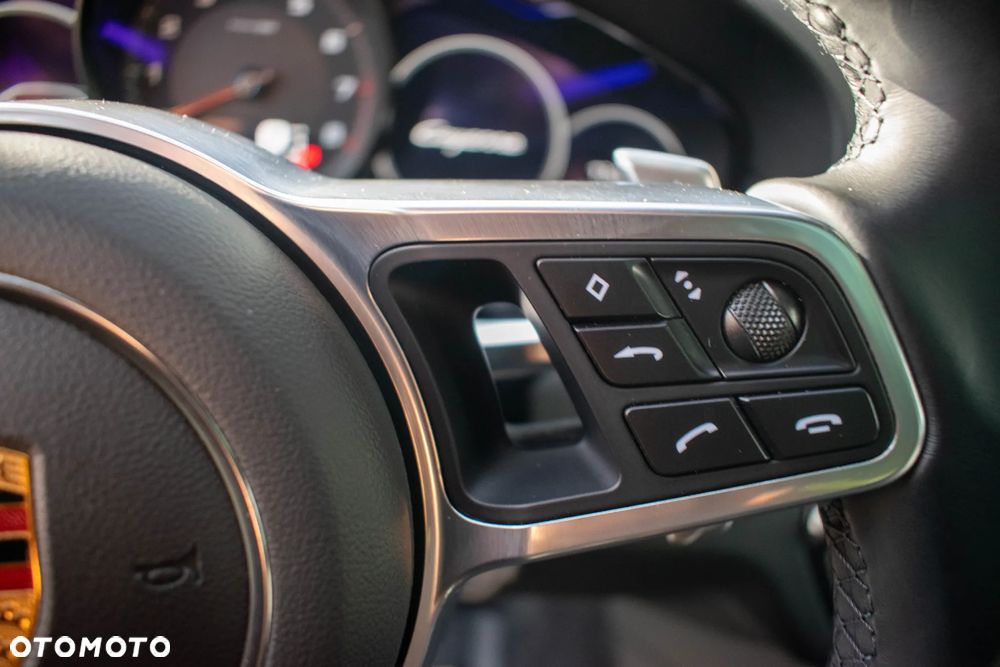 Porsche Cayenne Standard - 14
