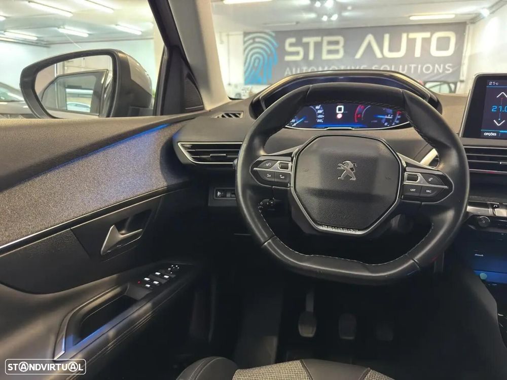 Peugeot 3008 — fotografia 16