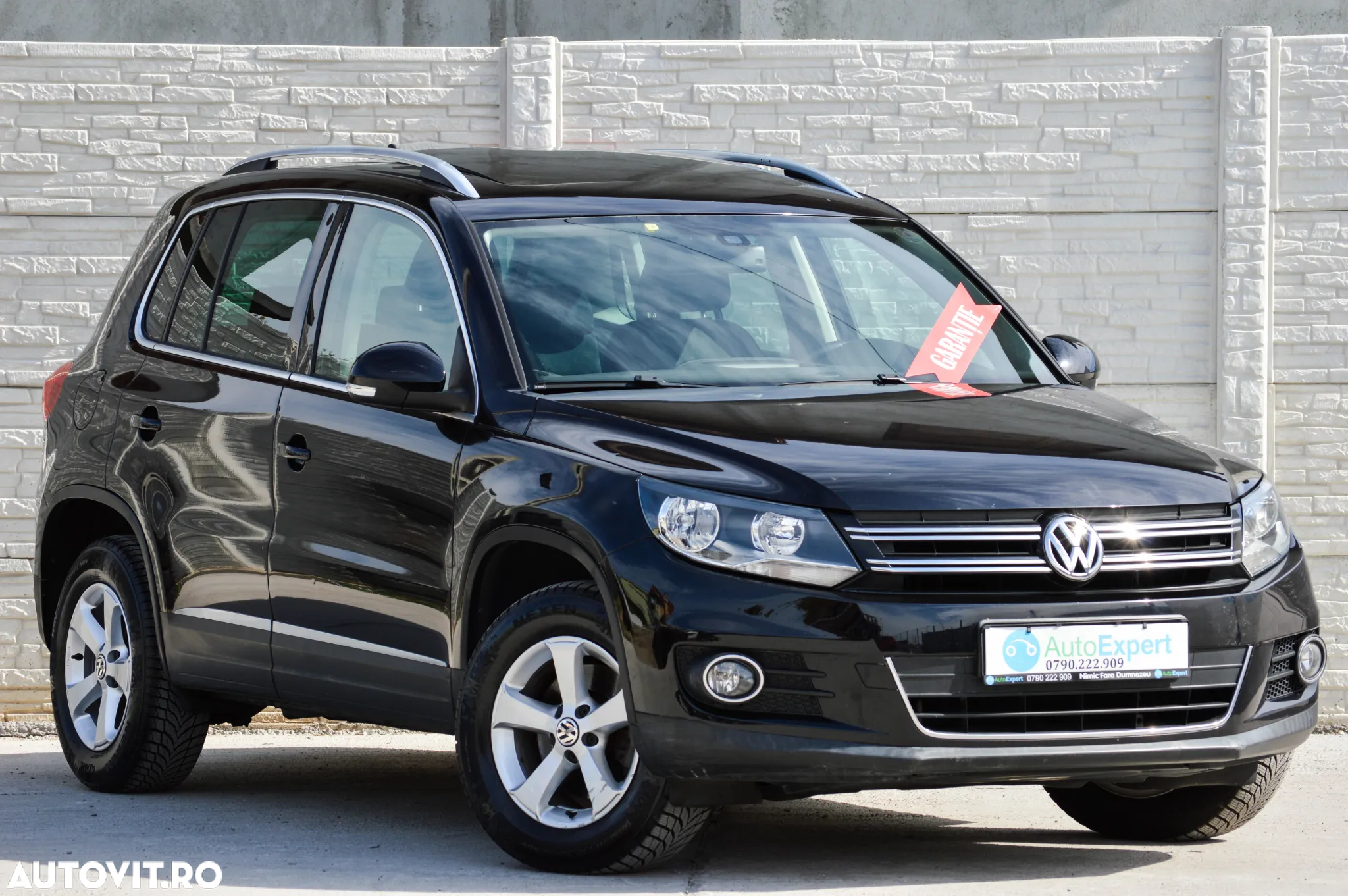 Volkswagen Tiguan 2.0 TDI 4Motion DSG Sport & Style - 3