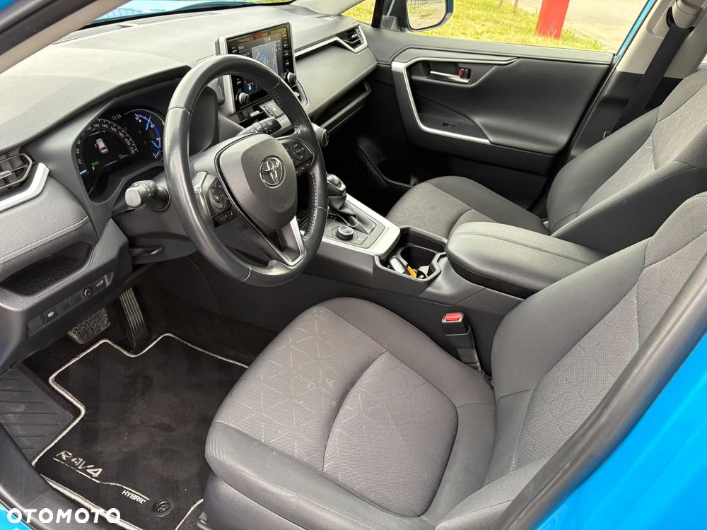 Toyota RAV4 - 11