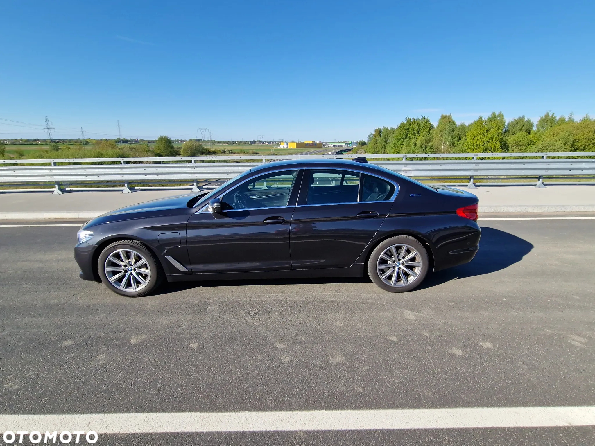 BMW Seria 5 530e iPerformance Luxury Line sport - 13