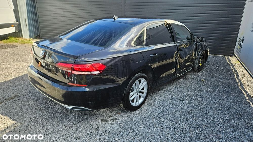 Volkswagen Passat - 29