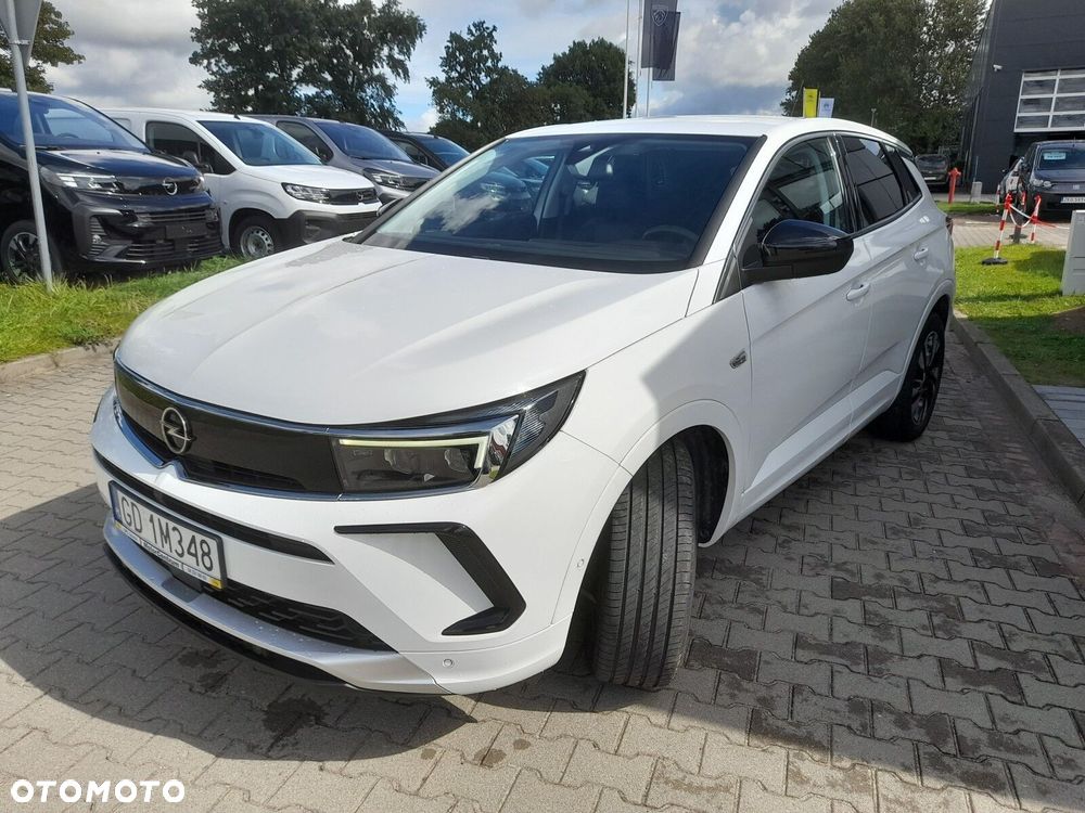 Opel Grandland 1.2 T Business Elegance S&S - 10