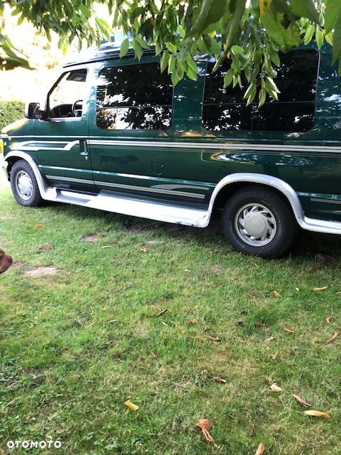 Ford Econoline - 7