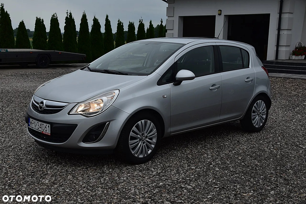 Opel Corsa 1.2 16V Cosmo - 21