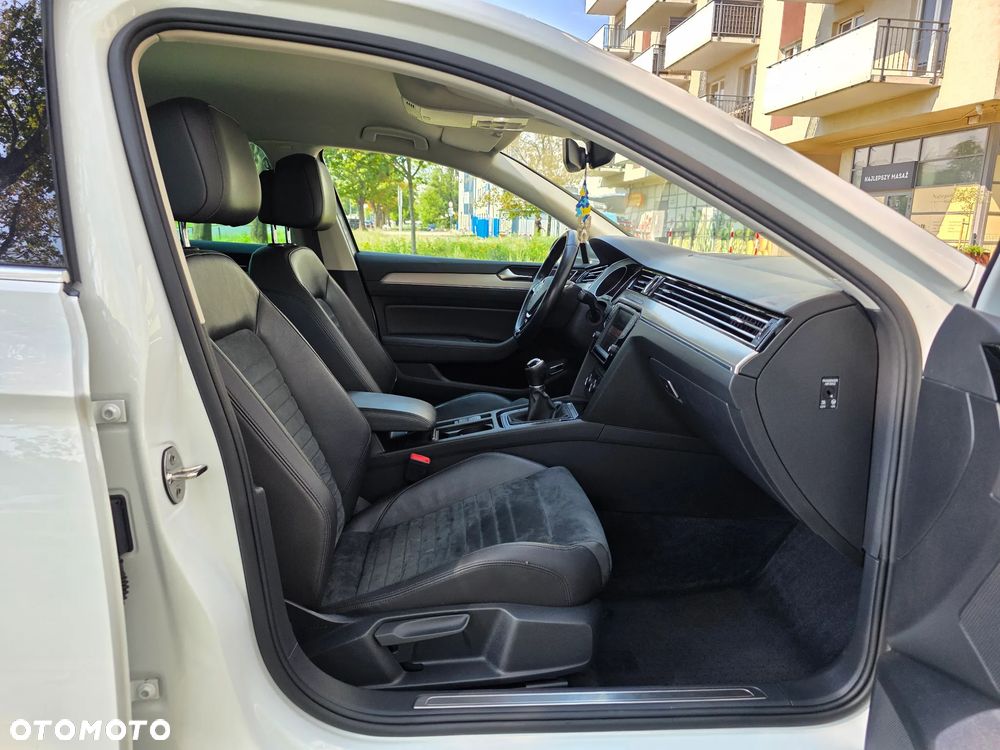 Volkswagen Passat 2.0 TDI BMT Highline - 37