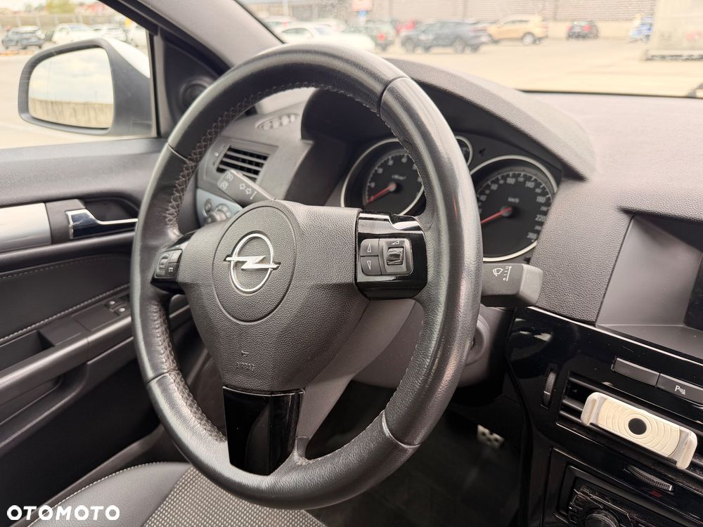 Opel Astra 1.8 Cosmo - 17