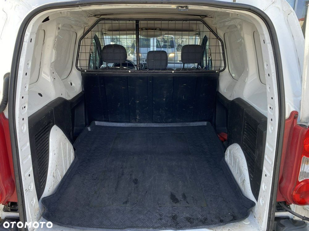 Peugeot Partner - 13
