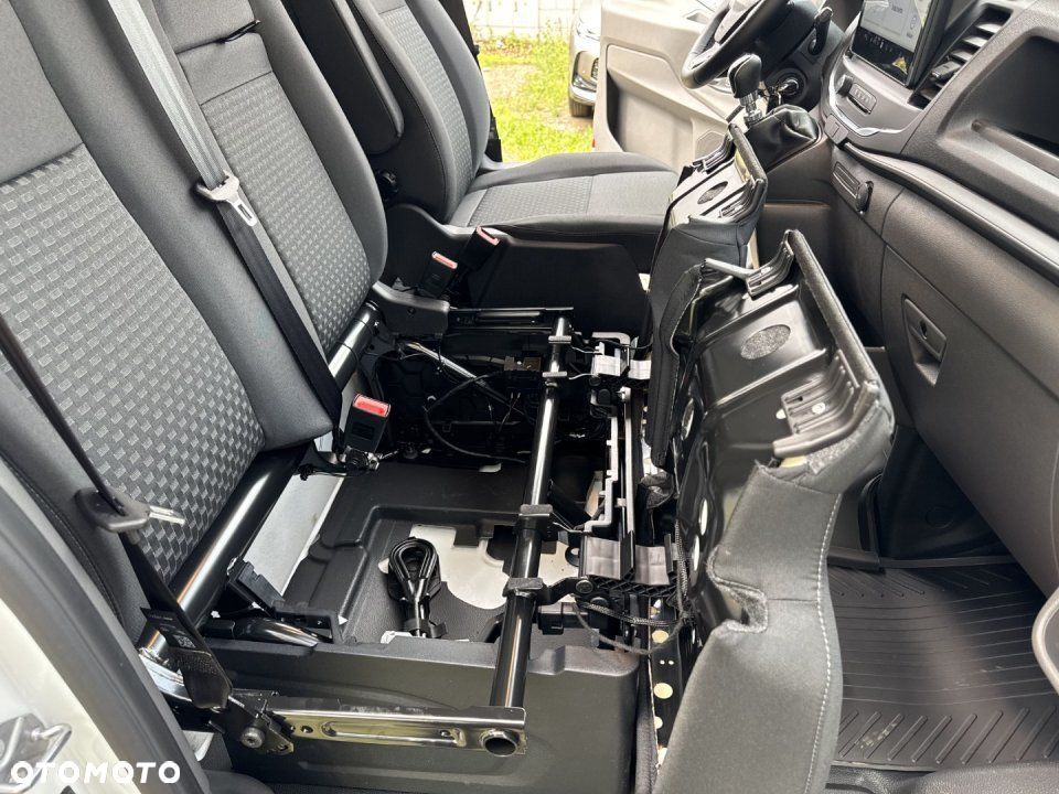 Ford Transit - 24