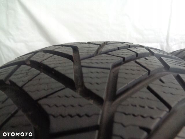 4X YOKOHAMA BLUEARTH V905 225/55R19 99V - 8