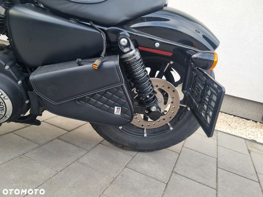 Harley-Davidson Sportster Iron 883 - 5