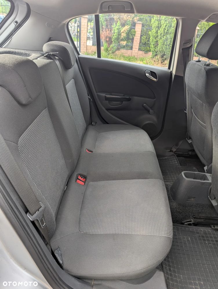 Opel Corsa 1.0 12V Essentia - 5