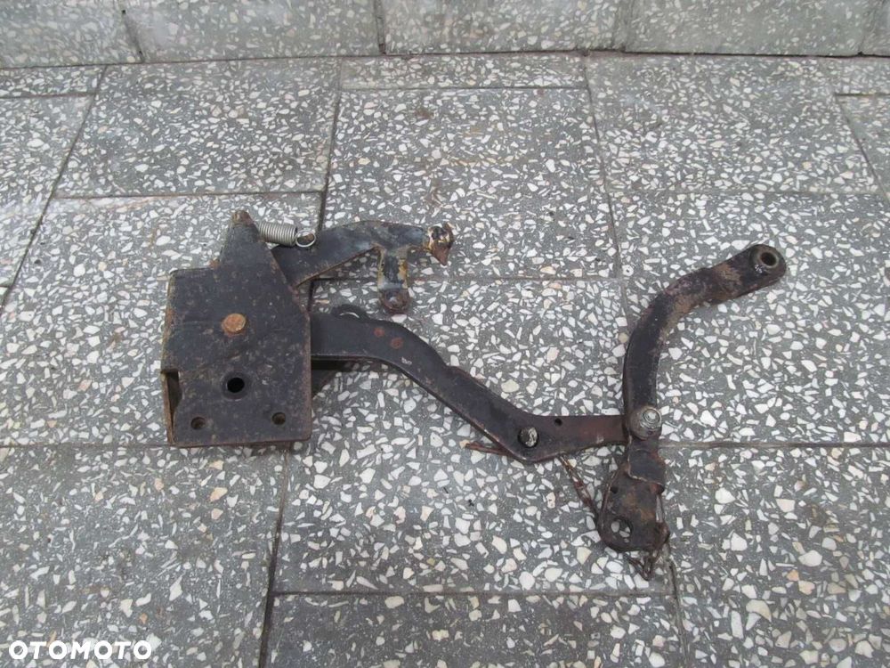 NISSAN CABSTAR MAXITY NT400 ZAMEK RYGIEL KABINY 07-15 - 1