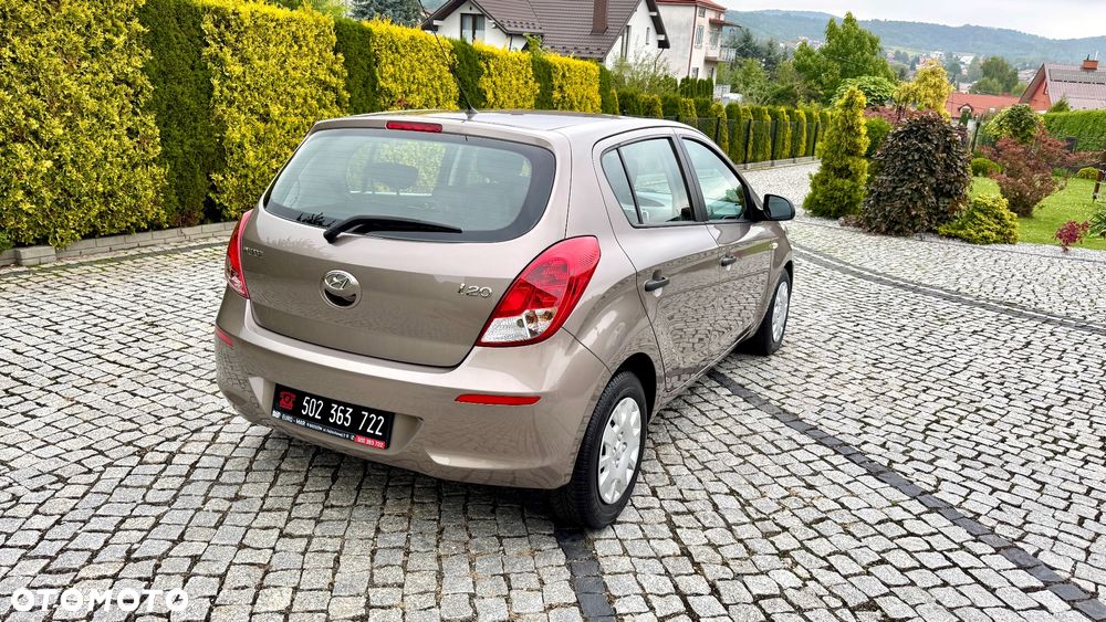Hyundai i20 - 14